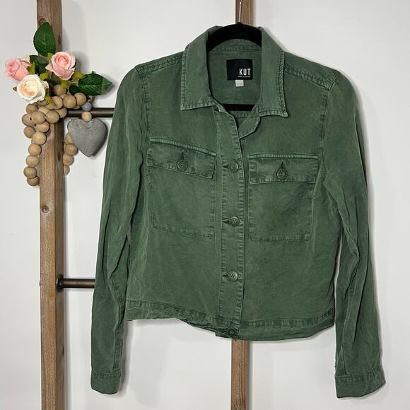 Kut from the Kloth Jackets & Blazers - Kut from the Kloth Green Long Sleeve Super Soft 3 Button Jacket Size Small